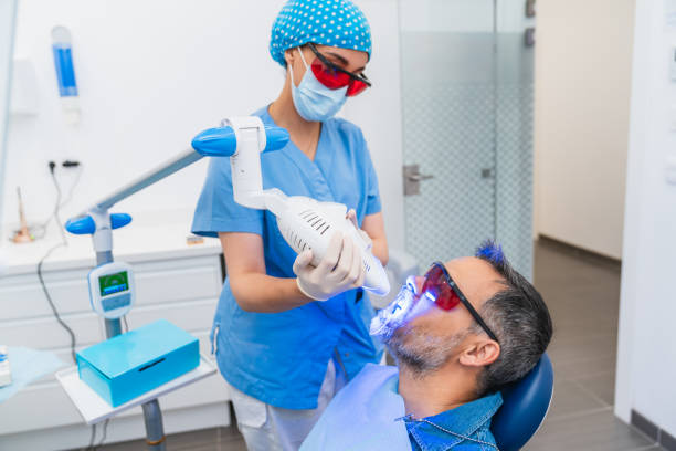 Best Emergency Dental Extractions in Iowa City, IA